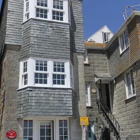 The Little House The Wharf Holiday home